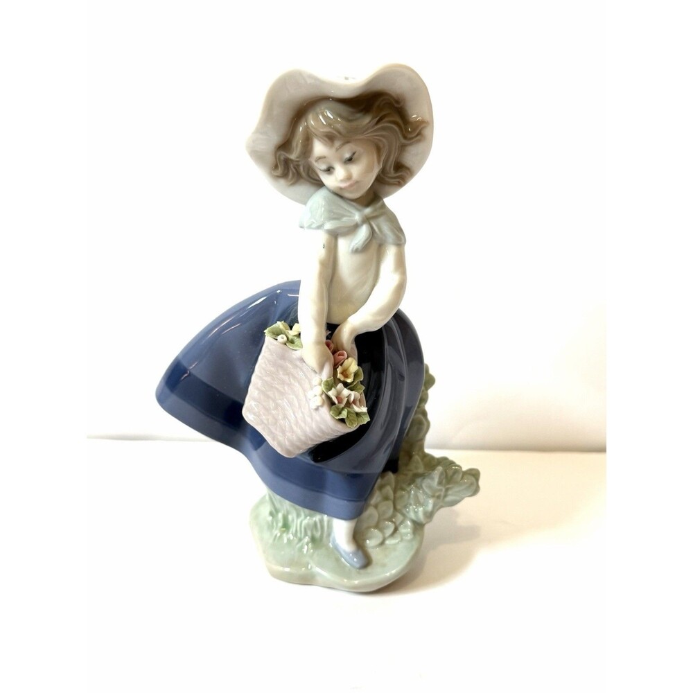 Lladro Girl With Flowers Basket Figurine Porcelain Spain Blue Dress Bonnet 1983